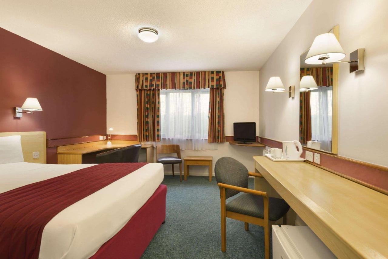 Days Bradford - Leeds Hotel Brighouse