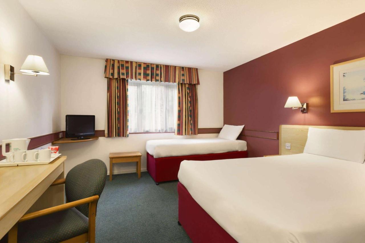 Days Bradford - Leeds Brighouse